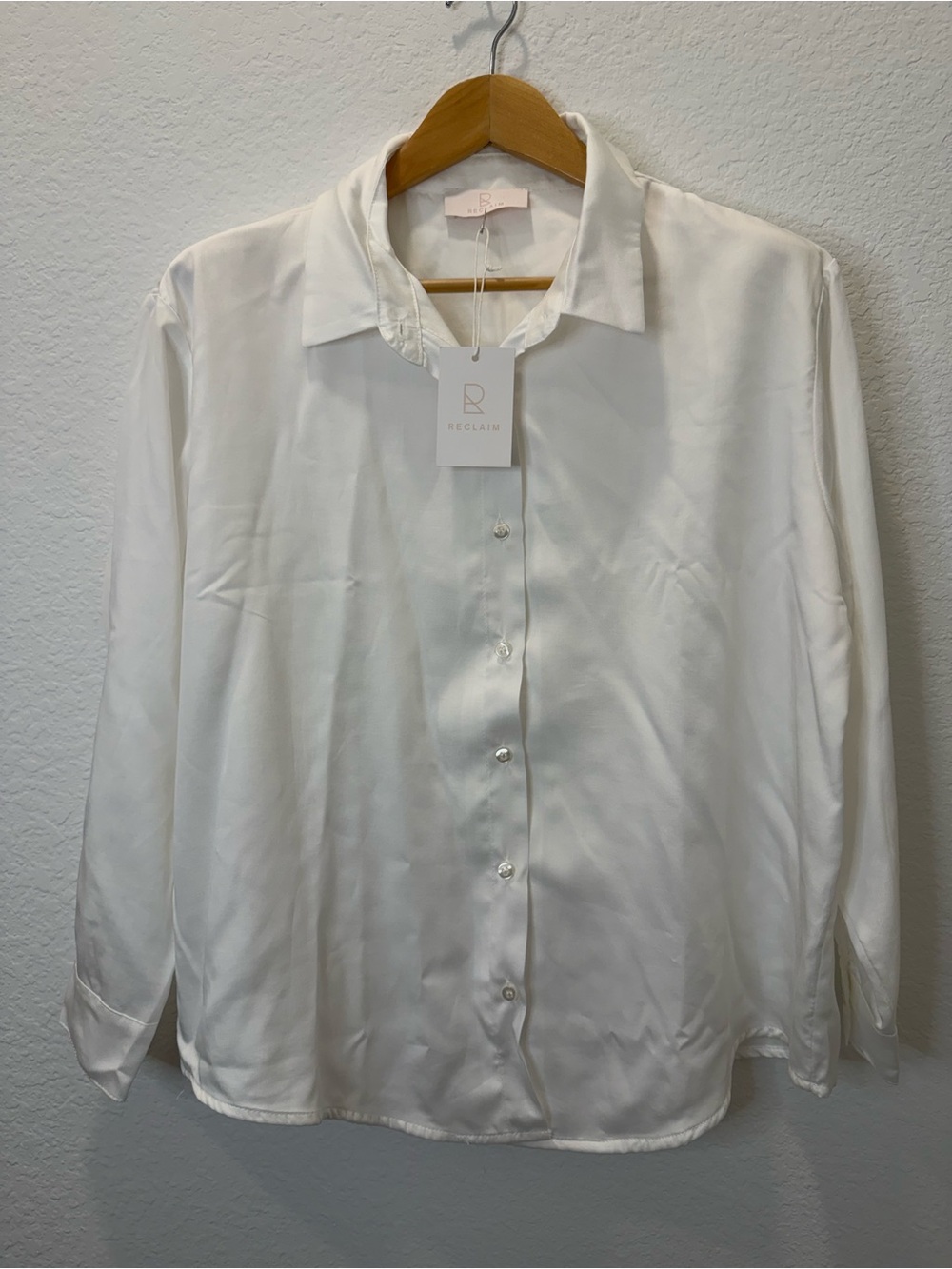 NWT Reclaim White Satin Button Front Collared Blouse Top L Oversized